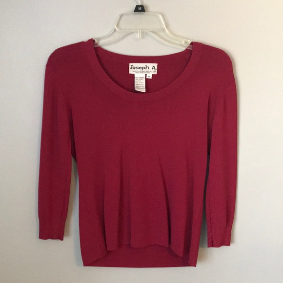 Red shirt - Picture 1 of 4